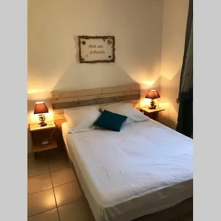 アパート Appartement Avec Jardinet/Cour *